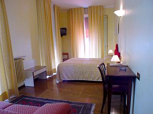 Hotel Marconi Sirmione - Lago di Garda Gardasee